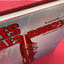 LES DIABLES ROUGES la patrouille acrobatique belge (prix réduit : une griffe s/la couverture et deux pages décousues).