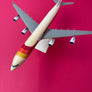 Maquette en plastique du Airbus A340-600 de la Iberia Líneas Aéreas de España