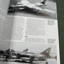 THE HAWKER Hunter — MDF (16) HUNTER —