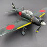 – Maquette montée (plastique) — Mitsubishi A6M “Zero” chasseur embarqué japonais (1940–1945) — 1/32 —