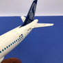 Maquette de bureau Airbus A320 SABENA OO-SNJ – socle bois – 38 cm