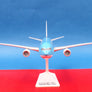 BOEING 767-300 — 🇧🇪 Jetairfly.com — modèle de bureau sur socle — échelle 1:227 — 27 cm