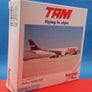 DIE-CAST MODEL — 🇧🇷 TAM Brazilian Airlines — Airbus A330-200 — Herpa Wings — 1:500 — WITH ORIGINAL BOX —
