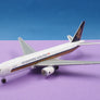 DIE-CAST MODEL — 🇸🇬 Singapore Airlines — Boeing 777-200 — Herpa Wings — 1:500 — WITH ORIGINAL BOX —