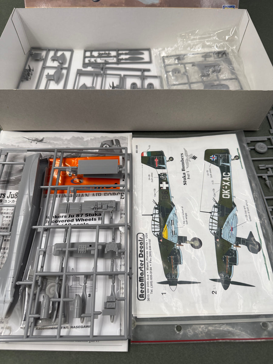MAQUETTE À MONTER - Junkers Ju 87D Stuka `Rumanian Air Force´ Hasegawa | No. 09704 | 1:48