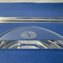Porte-courrier (letter holder) en cristal de la SABENA réalisé par les Cristalleries du Val-Saint-Lambert, Belgique — Réalisé pour le 65e anniversaire de la SABENA (1923–1988)
