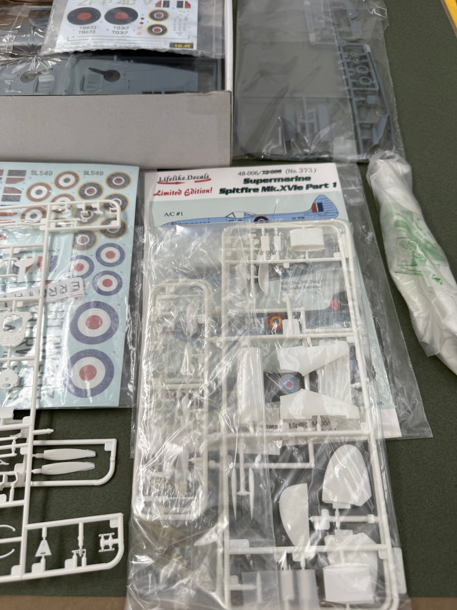 MAQUETTE À MONTER - Spitfire Mk.XVI Bubbletop ProfiPack Eduard | No. 8285 | 1:48