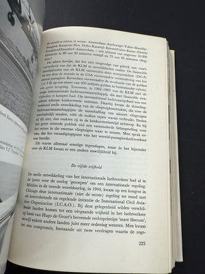 Van propeller tot straalturbine — geschiedenis van de luchtvaart — 167 FOTO'S EN TEKENINGEN —