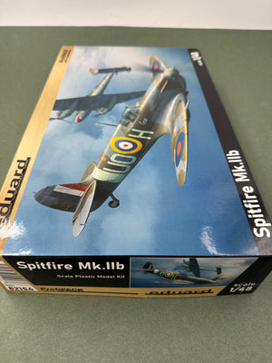 MAQUETTE À MONTER - Spitfire Mk.IIb ProfiPack Edition Eduard | No. 82154 | 1:48
