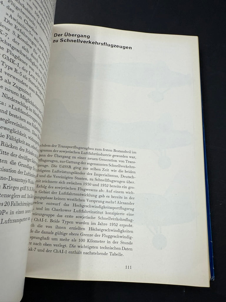 Lufttransport — Spiegelbild der Luftmacht —