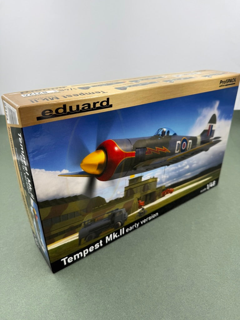 MAQUETTE À MONTER - Tempest Mk.II early version ProfiPACK Edition Eduard | N° 82124 | 1:48 **LIKE NEW INSIDE UNOPENED**
