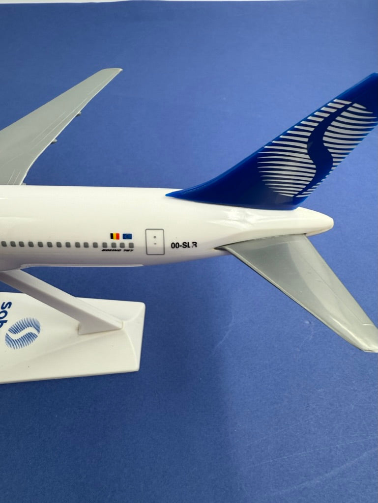 Modèle en plastique sur pied d'un Boeing 767 - 300 de la Sobelair / Sabena (Registration: OO-SLR)