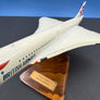 Maquette Concorde British Airways sur socle bois – 60 x 26 cm — 1:100 —