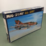 MAQUETTE À MONTER - MiG-21MF/bis/SMT OEZ | N° 1 | 1:48