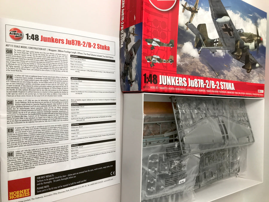 Maquette plastique à monter JUNKERS Ju87R – 2/B – STUKA AIRFIX 1/48e