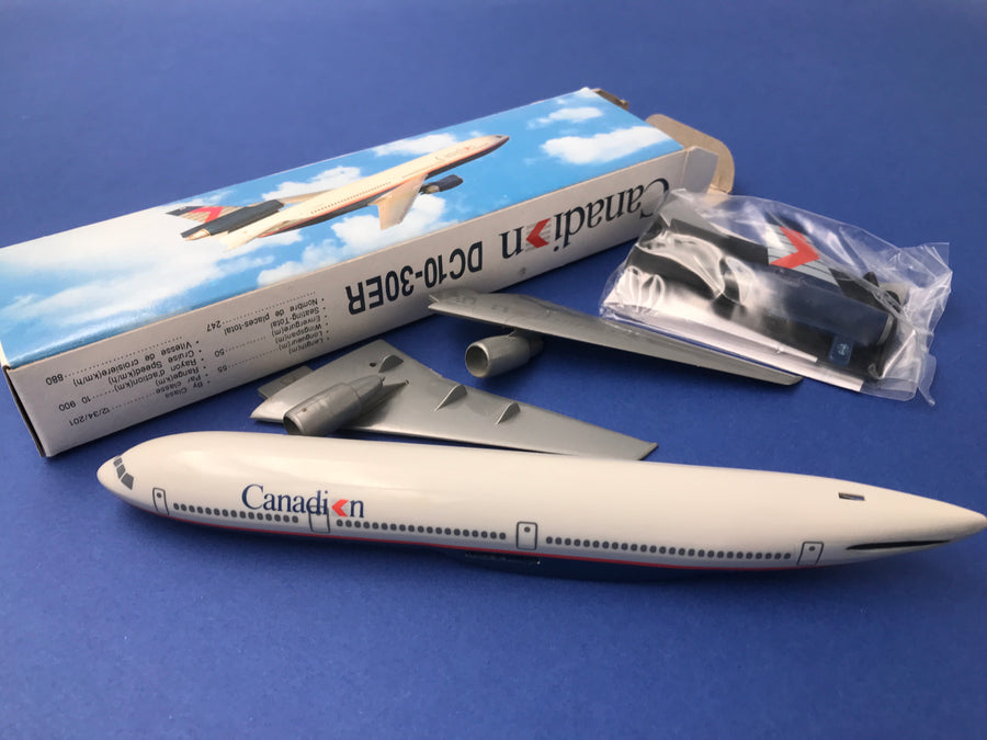 Maquette plastique à monter - McDonnell Douglas DC-10-30 - Canadian Airlines (1987-1999) -