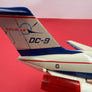 Douglas DC-9 « battery operated » – Nomura Toys (Japon, vers 1966-1970) — 36 L cmx E 37 cm (échelle approximative 1:60) —