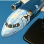 MAQUETTE — Airbus A320 — 🇧🇪 brussels airlines « Magritte » — Coll. " Belgian Icons "  — 1:200