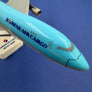 Maquette de présentation d’un Boeing 747-400F de la Korean Air Cargo “Celestial Blue” — 1/250 —
