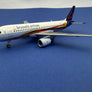 Maquette de présentation d’un Airbus A320-214 de la compagnie "brussels airlines" “Belgian Red Devils” (OO-SND) — 1/200 —