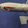 Maquette plastique d'un Boeing 777 — British Airways — 25 cm x 24 cm —