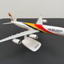 Airbus A340-300 – Air Belgium – Livrée 2018 – Maquette 1/200 en plastique – 31 cm – Avec socle