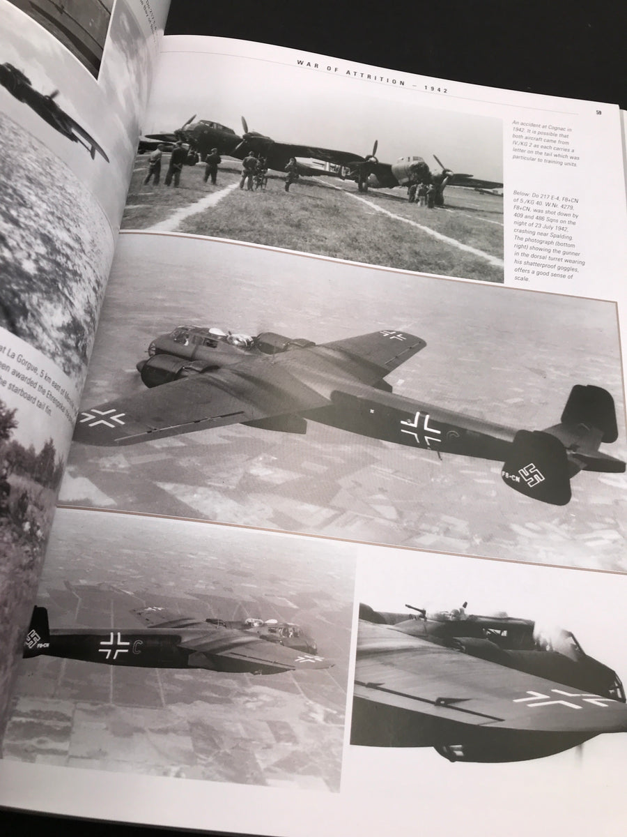 [CLASSIC] n°32 DORNIER Do 217 A COMBAT AND PHOTOGRAPHIC RECORD IN LUFTWAFFE SERVICE 1941 – 1945 **LIKE NEW**