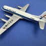 Die-cast (Corgi) d'un Vickers Viscount de la compagnie United Airlines — 19 cm x 16 cm —
