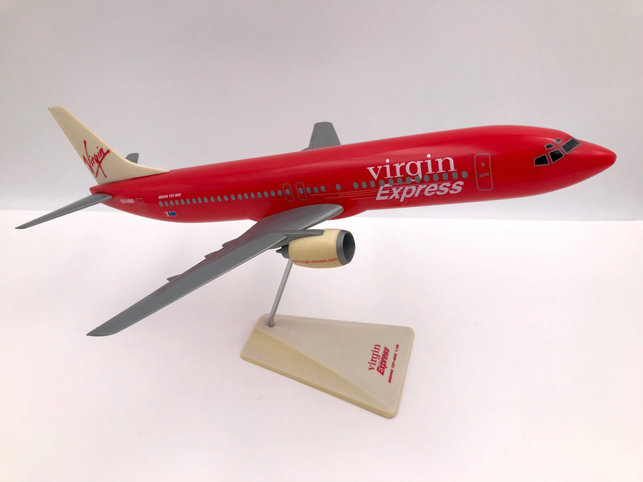 Maquette Boeing 737-400 "Virgin Express" 1/100 -- MAGNIFIQUE--