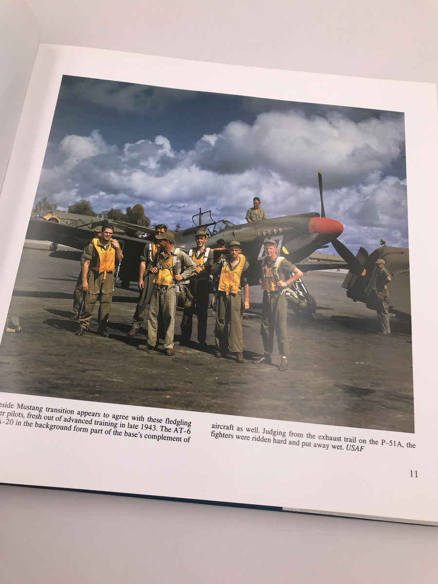 FIGHTER COMMAND : AMERICAN FIGHTERS IN ORIGINAL WWII COLOR