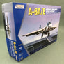 MAQUETTE À MONTER - A-6A/E Intruder Twin-engine Attack Aircraft Kinetic | N° K48034 | 1:48