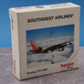 DIE-CAST MODEL — 🇺🇸 Southwest Airlines — Boeing 737-300 — Herpa — 1:500 — WITH ORIGINAL BOX —