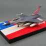 🇺🇸 USAF F-16 Fighting Falcon Display Sculpture — 1:48 — Length: 30 cm & Wingspan: 21 cm —