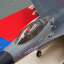 🇺🇸 USAF F-16 Fighting Falcon Display Sculpture — 1:48 — Length: 30 cm & Wingspan: 21 cm —
