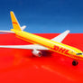 DIE-CAST MODEL — 🇩🇪 DHL — BOEING 757 — CARGO — 1:500 — WITH ORIGINAL BOX —