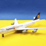 DIE-CAST MODEL — 🇩🇪 Lufthansa — Boeing 747-8 — Schuco — 1:600 — WITH ORIGINAL BOX —