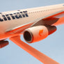 Boeing 767-300ER — 🇳🇱 Martinair – Maquette de bureau sur socle – Échelle 1/190 – 27 cm