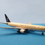 DIE-CAST MODEL — 🇸🇦 Saudi Arabian Airlines — Boeing 777-200 — Herpa Wings — 1:500 — WITH ORIGINAL BOX —