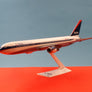 Boeing 767-300 — 🇺🇸 Delta Air Lines — maquette de bureau en plastique — env. 1:200