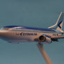 Boeing 737-500 — 🇪🇪 Estonian Air — maquette de bureau en plastique — échelle ± 1:200