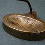 Cendrier vintage en bronze bimoteur années 1930-1940 ( H21 cm)