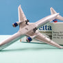 DIE-CAST MODEL — 🇺🇸 Delta Air Lines — Boeing 767-400 — Herpa — 1:500 — WITH ORIGINAL BOX —