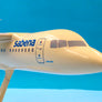 Avro RJ85 - 🇧🇪 Sabena - maquette de bureau en plastique avec support – 1:100 - 28 cm