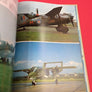 LES AVIONS — Grand format