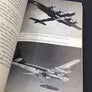 BOVEN DE GELUIDSGRENS — Charles E. Yeager, TESTPILOOT VAN DE SNELSTE VLIEGTUIGEN — Met 11 foto's