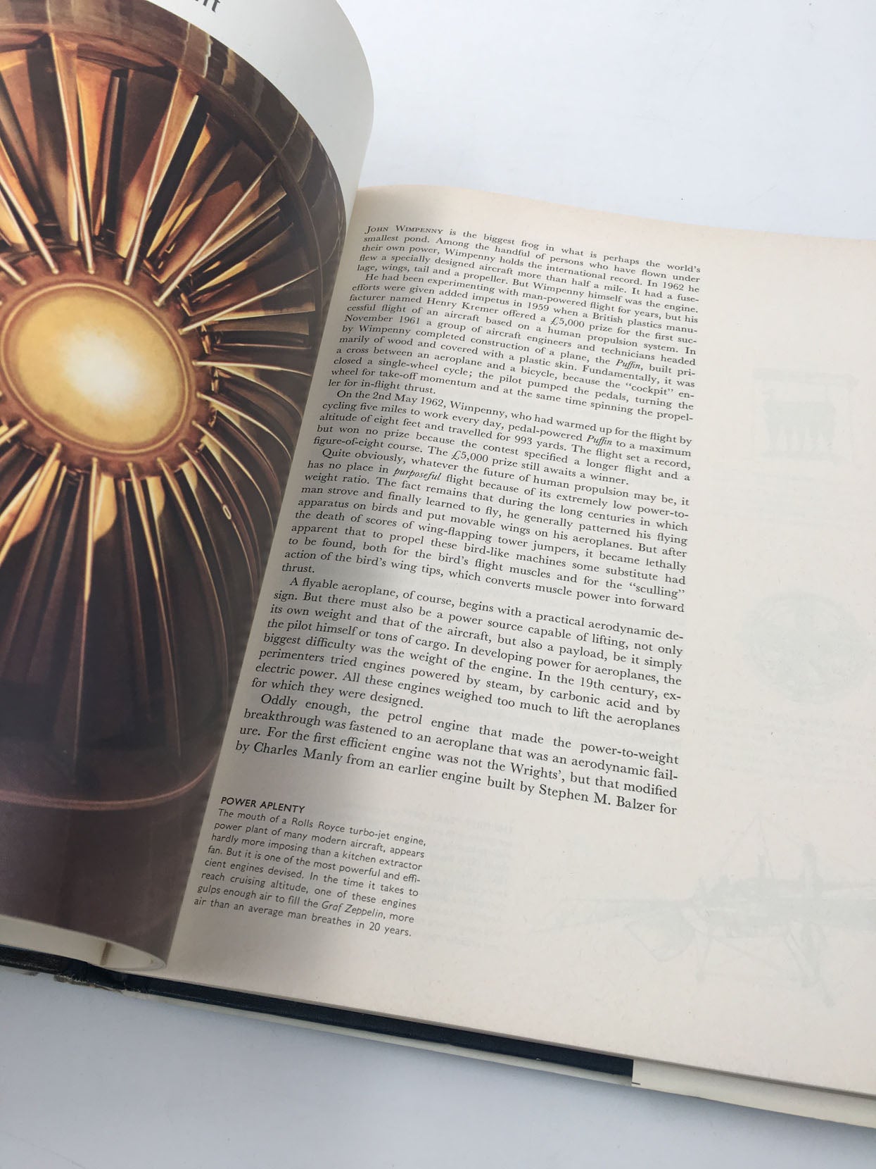 Life Science Library: FLIGHT – aviation.brussels