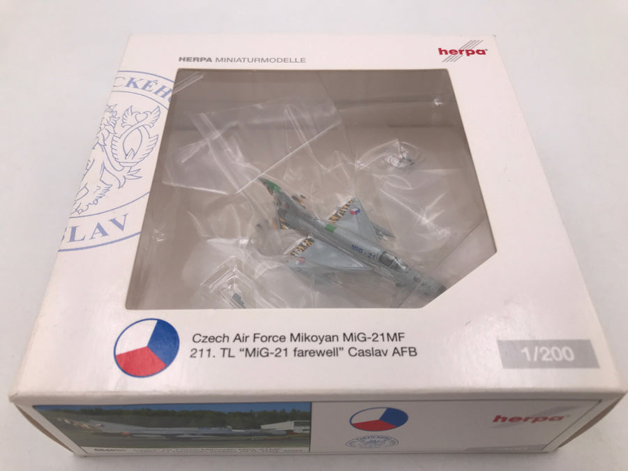 ** ÉDITION LIMITÉE ** HERPA CZECH AIR FORCE MIKOYAN MiG-21MF