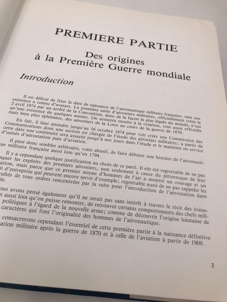 HISTOIRE DE L'AVIATION MILITAIRE FRANÇAISE (numéroté 2689 et dédicacé par le Général Charles CHRISTIENNE (C. R.)