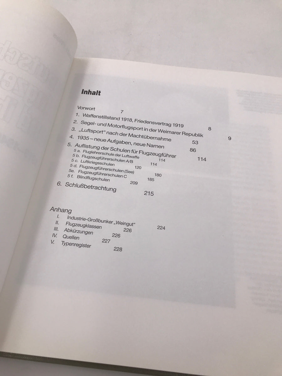 Deutsche Flugzeugführerschulen und ihre Maschinen 1919-1945