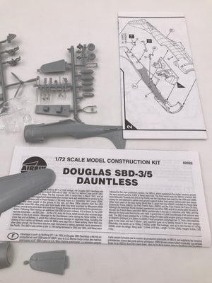 DOUGLAS DAUNTLESS (Plastic model kit- Modèle réduit)